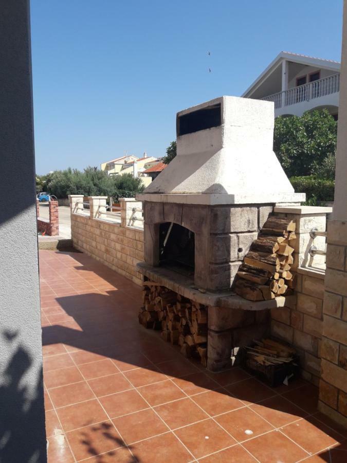 Apartmani Kuzmic Vrsi Exterior photo