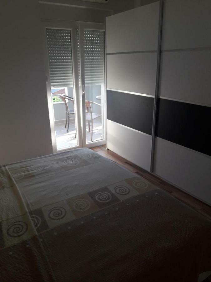 Apartmani Kuzmic Vrsi Exterior photo